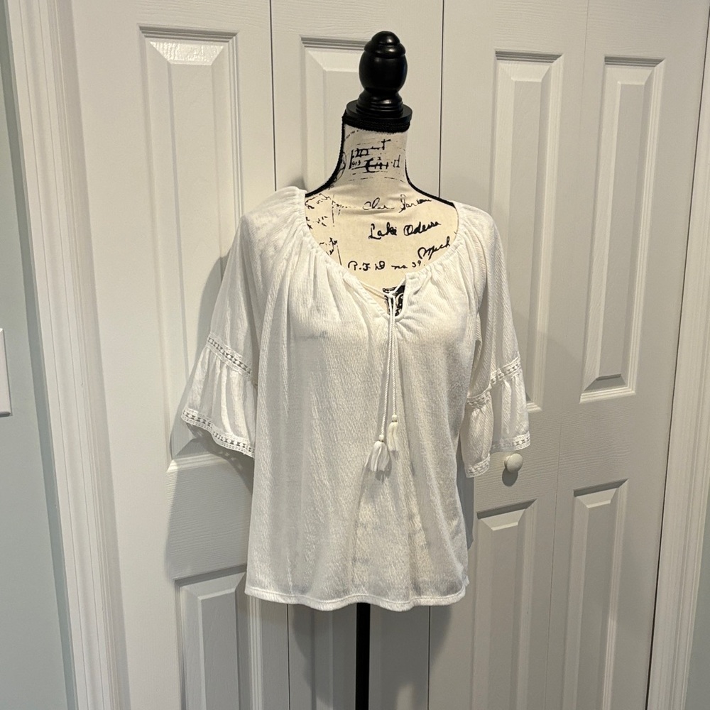 Old Navy White Women's Blouse with Tassel Tie